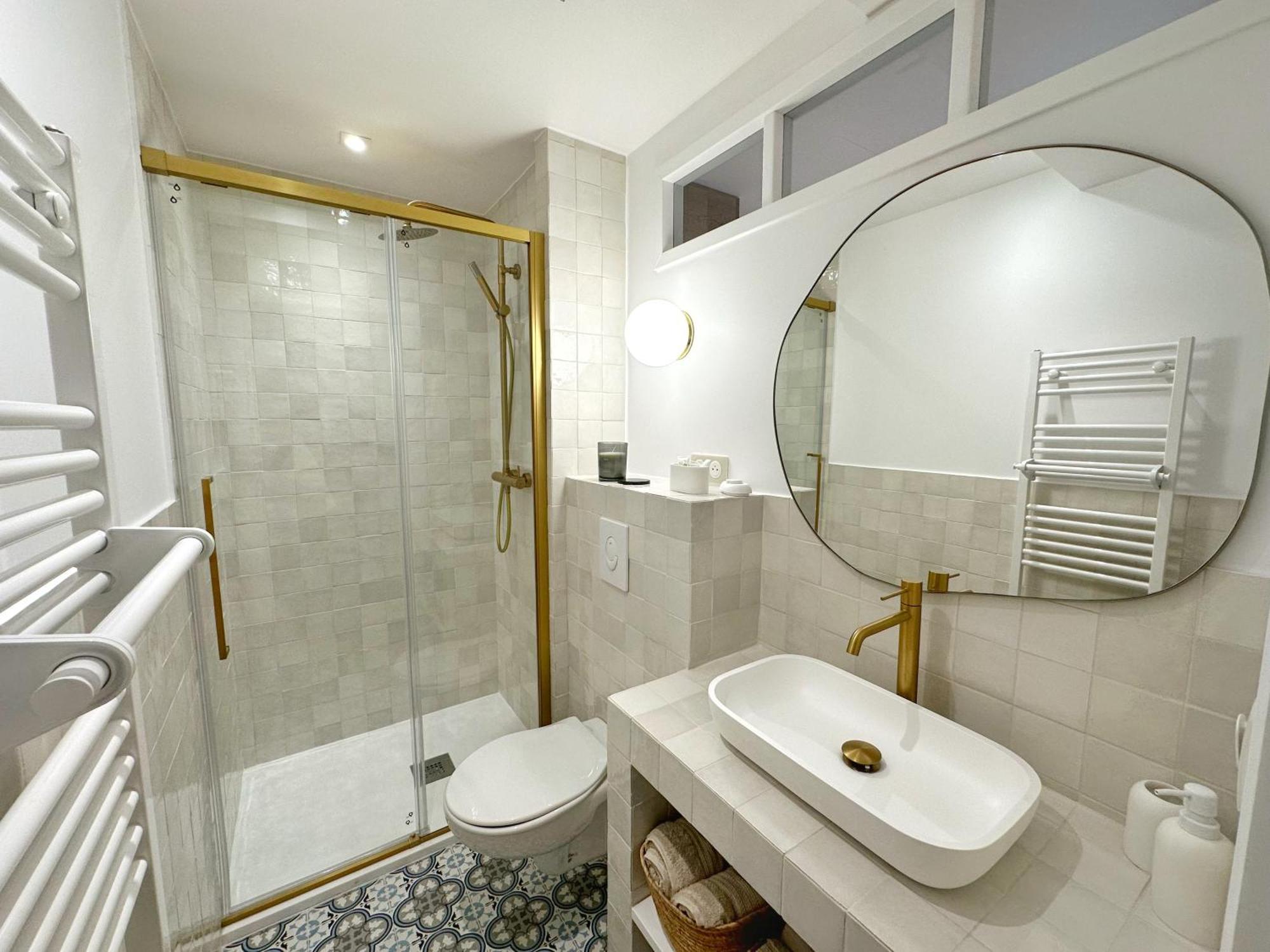 La Maison Cavet 5 Appartements De Standing Au Coeur Du Village Sanary-sur-Mer Zewnętrze zdjęcie